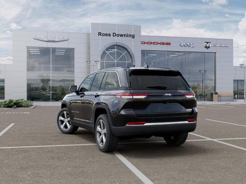 diamond black crystal pearlcoat 2026 Jeep Grand Cherokee Limited