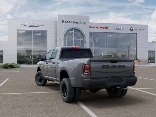 Ceramic Gray Clearcoat 2026 RAM 3500 Tradesman Crew Cab 4x4 8' Box