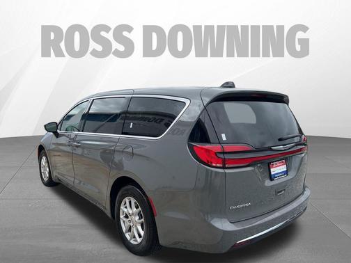 2025 Chrysler Pacifica L