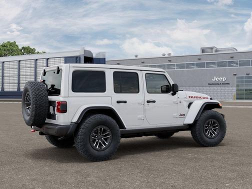 Bright White Clearcoat 2027 Jeep Wrangler Rubicon