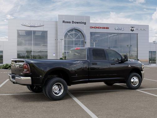 2026 RAM 3500 Tradesman Crew Cab 4x4 8' Box