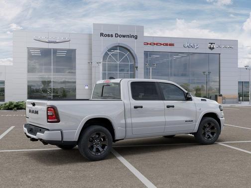 Bright White Clearcoat 2026 RAM 1500 Big Horn/Lone Star