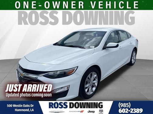 Summit White 2023 Chevrolet Malibu FWD 1LT