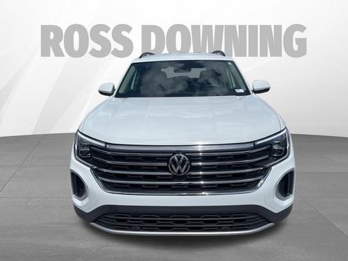 Pure White 2025 Volkswagen Atlas 2.0T SE w/Technology