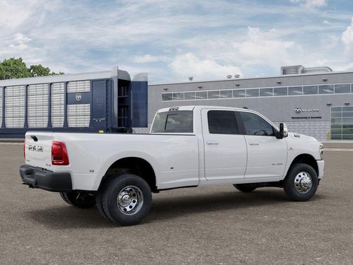 Bright White Clearcoat 2026 RAM 3500 Laramie Crew Cab 4x4 8' Box