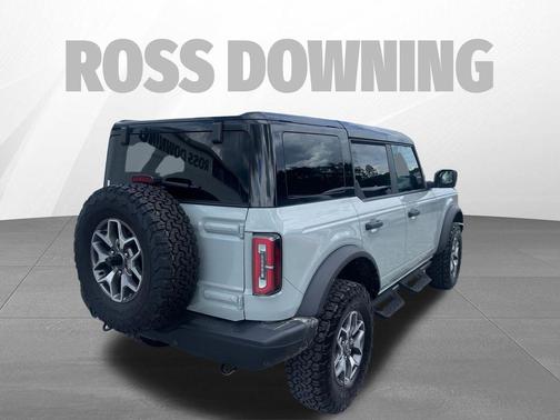 Cactus Gray 2024 Ford Bronco Badlands