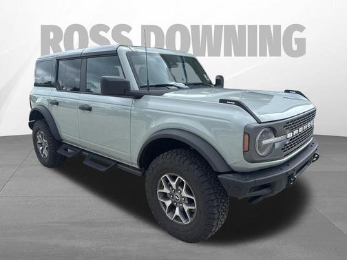 Cactus Gray 2024 Ford Bronco Badlands