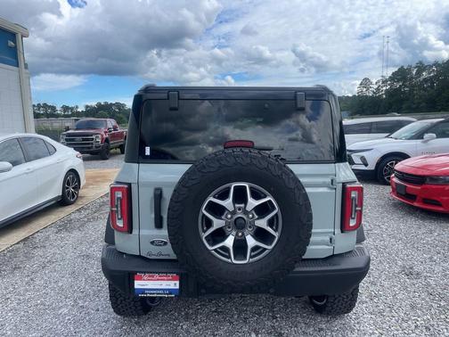 Cactus Gray 2024 Ford Bronco Badlands