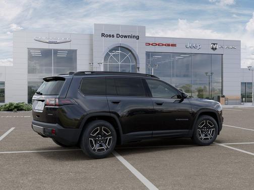 Diamond Black Crystal Pearlcoat 2026 Jeep Cherokee Laredo