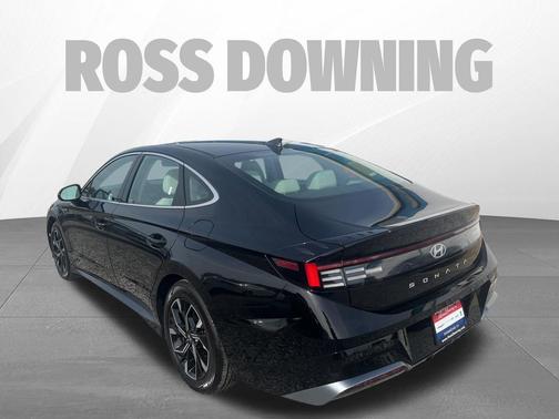 Onyx Black 2024 Hyundai SONATA SEL