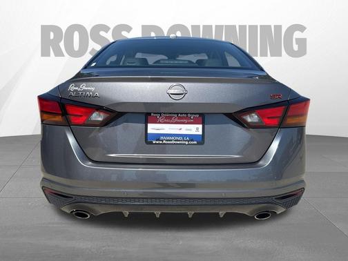Gun Metallic 2024 Nissan Altima SR FWD