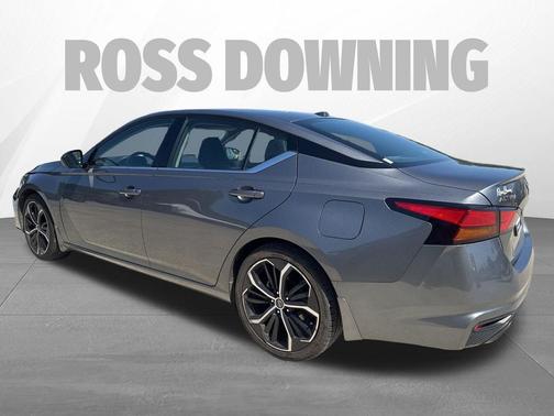 Gun Metallic 2024 Nissan Altima SR FWD