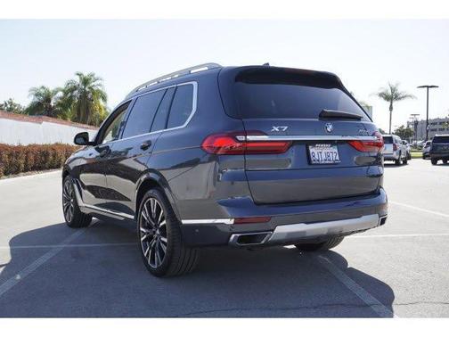 Photo 3 of 39 of 2019 BMW X7 xDrive40i