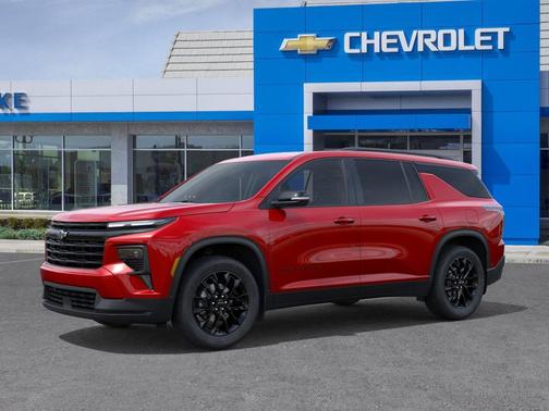 Radiant Red Tintcoat 2026 Chevrolet Traverse LT