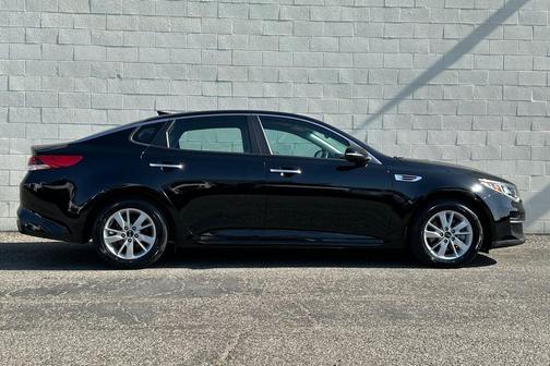 Ebony Black 2018 Kia Optima LX