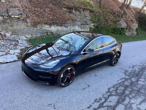2018 Tesla Model 3 Performance