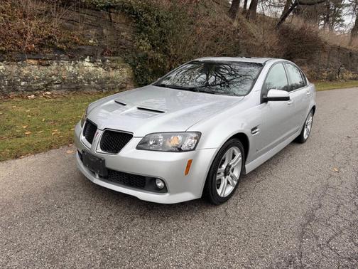 2009 Pontiac G8 Base