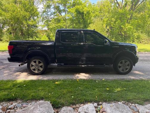 Black 2018 Ford F-150 Lariat