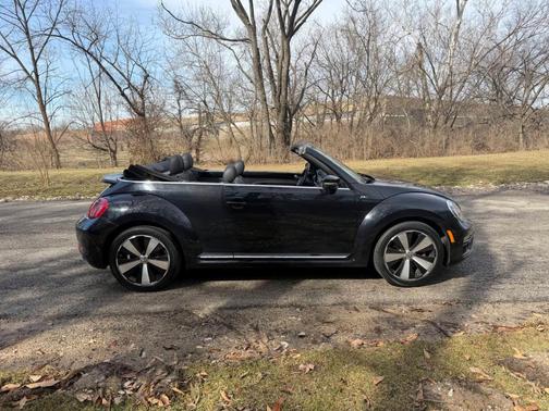 2014 Volkswagen Beetle 2.0T R-Line