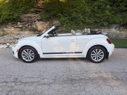 White 2014 Volkswagen Beetle 2.0L TDI