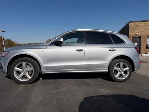 2017 Audi Q5 2.0T Premium Plus