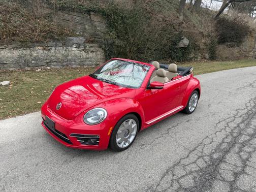 2018 Volkswagen Beetle 2.0T SE