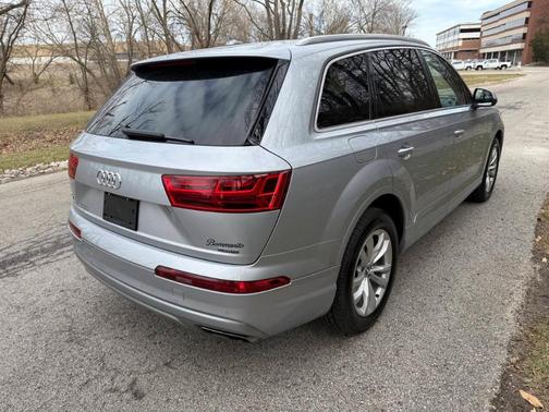 2019 Audi Q7 55 Premium