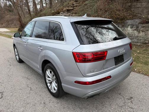 2019 Audi Q7 55 Premium