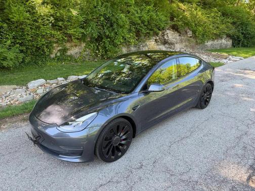 Gray 2022 Tesla Model 3 Performance