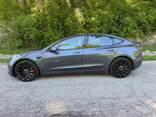 Gray 2022 Tesla Model 3 Performance