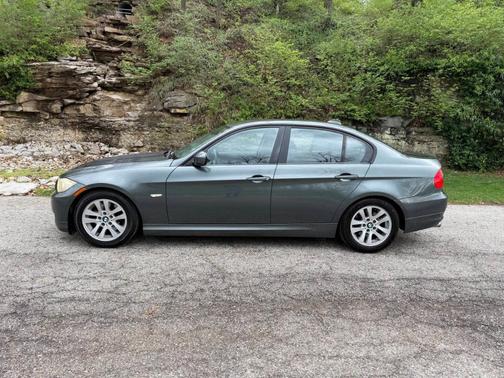 2011 BMW 328 i