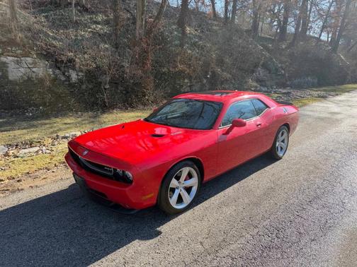 2010 Dodge Challenger SRT8