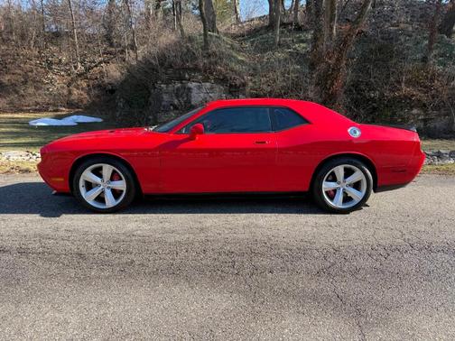 2010 Dodge Challenger SRT8
