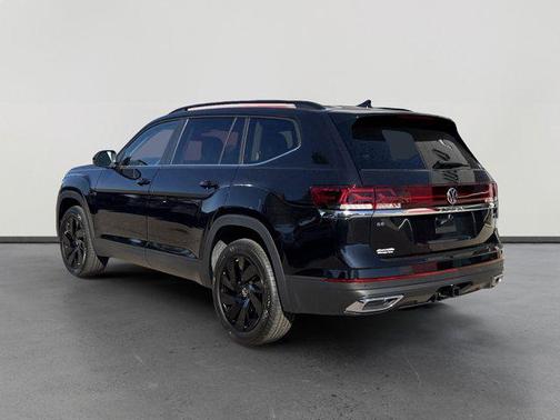 2026 Volkswagen Atlas 2.0T SE w/Technology 4MOTION