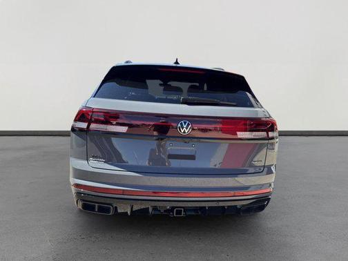 pure gray 2026 Volkswagen Atlas Cross Sport 2.0T SEL