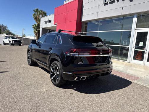 2026 Volkswagen Atlas Cross Sport 2.0T SEL Premium