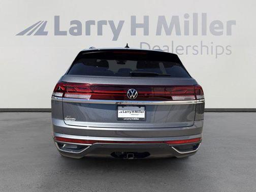 2025 Volkswagen Atlas Cross Sport 2.0T SE w/Technology