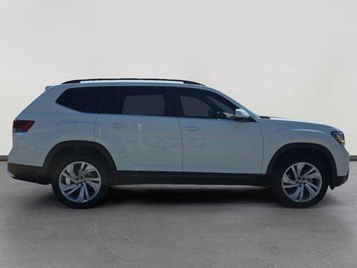 2022 Volkswagen Atlas 3.6L SE w/Technology