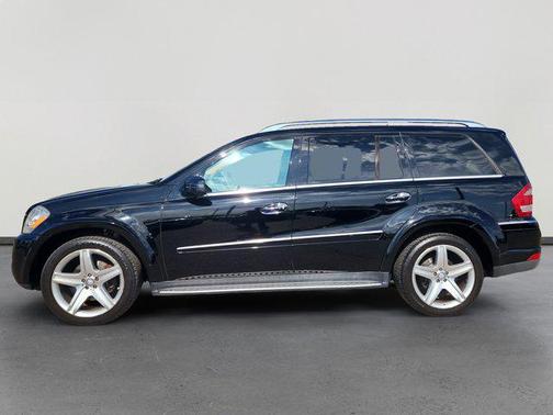 2011 Mercedes-Benz GL-Class GL 550 4MATIC