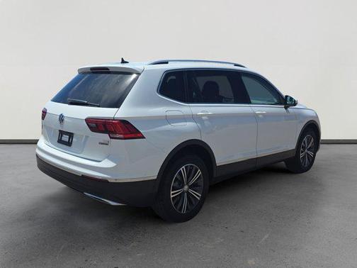 Pure White 2018 Volkswagen Tiguan 2.0T SEL