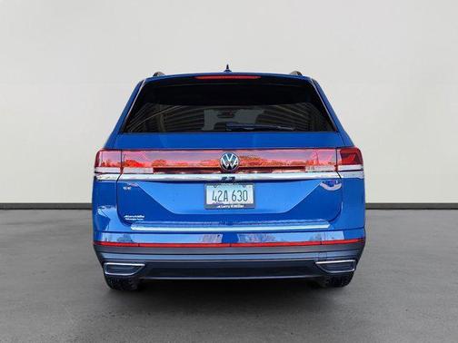 2025 Volkswagen Atlas 2.0T SE