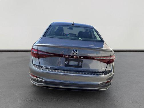 2026 Volkswagen Jetta 1.4T SE