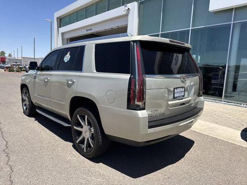 2016 Cadillac Escalade Luxury