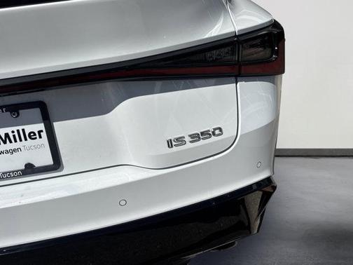 2022 Lexus IS 350 Base