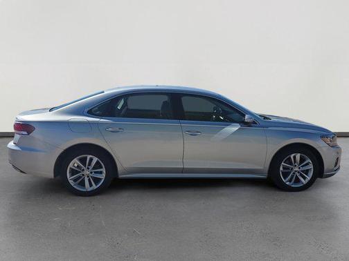 2020 Volkswagen Passat 2.0T SE