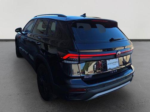 2025 Volkswagen Taos S