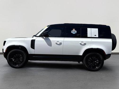 2024 Land Rover Defender X-Dynamic SE
