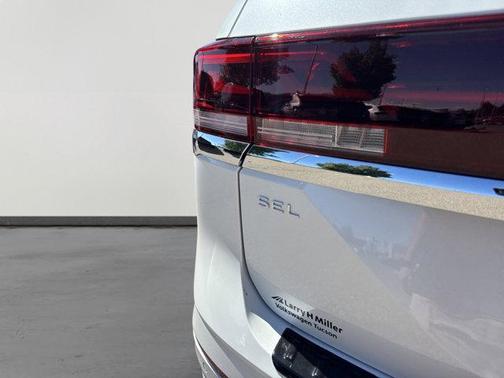 2026 Volkswagen Atlas 2.0T SEL Premium R-Line 4MOTION