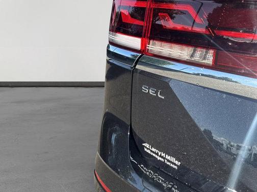 2026 Volkswagen Atlas 2.0T SEL Premium R-Line 4MOTION