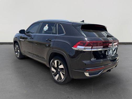 2024 Volkswagen Atlas Cross Sport 2.0T SE w/Technology 4MOTION